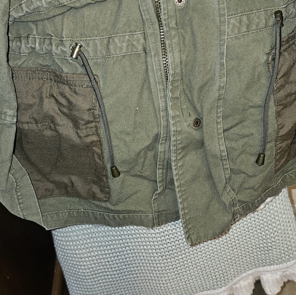 LANE BRYANT Utility Jacket Womens 18 Cargo Drawstring Green Embroided Moth Coat - Picture 9 of 10